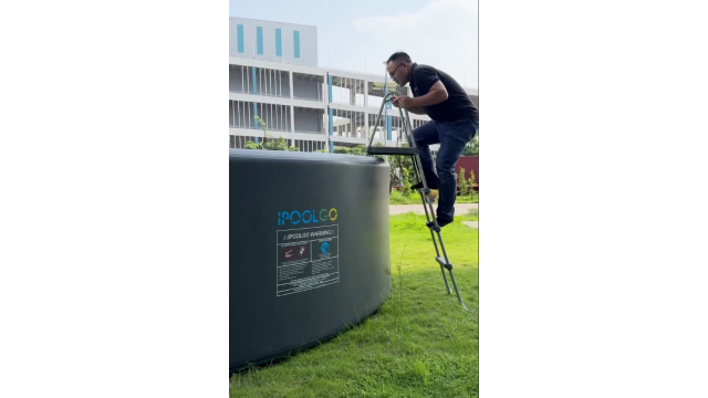 Складная лестница IPOOLGO — незаменимый аксессуар для вашего бассейна